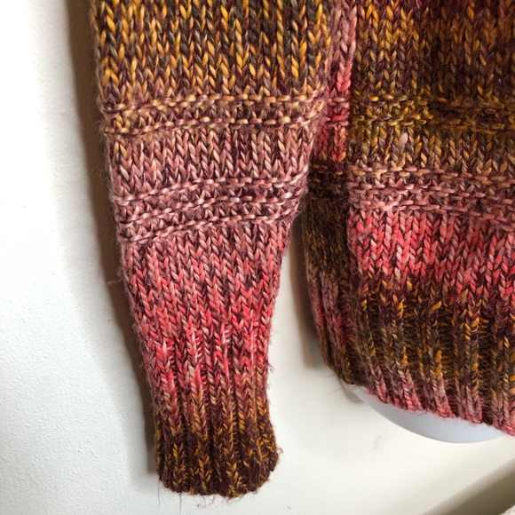 American Eagle Striped Cozy Fall Colors Sweater ⭐️ 5 for $25 - Picture 4 of 6